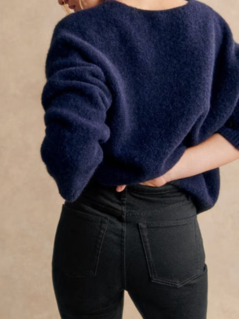 Sezane NWT Black Brut Sexy 26 mid-rise jeans